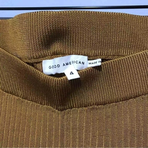 NWT Good American Plaited Rib Boss Flare Goldenrod pants - Picture 9 of 10